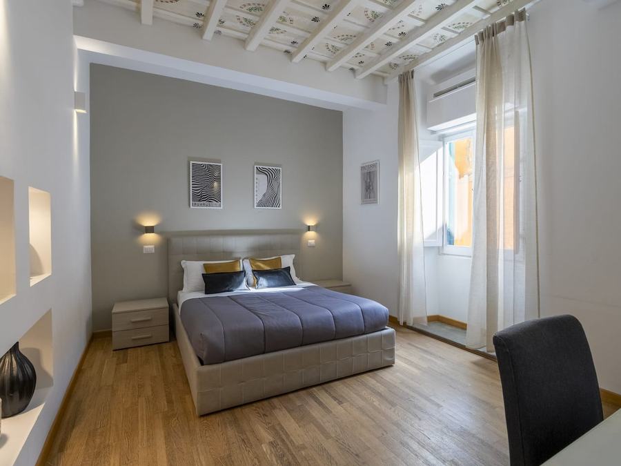 Camera di un appartamento di design a due passi dalla scalinata di Trinità dei Monti
